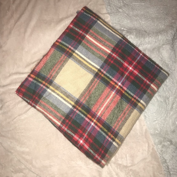 • one blanket scarf • - Picture 3 of 3